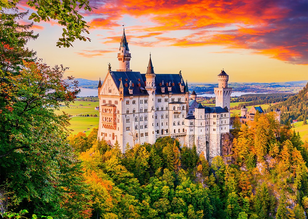 1000 Pieces Jigsaw Puzzle - Neuschwanstein Castle in Autumn (1326)