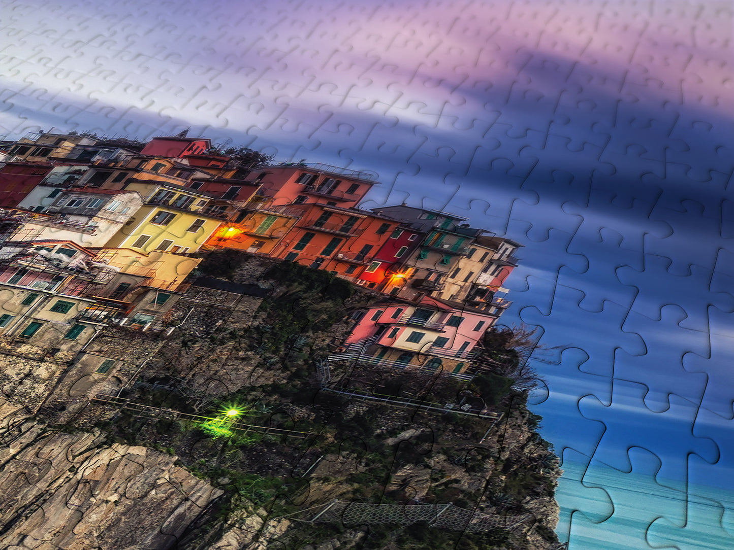 1000 Pieces Jigsaw Puzzle - Manarola at Dusk (1077)