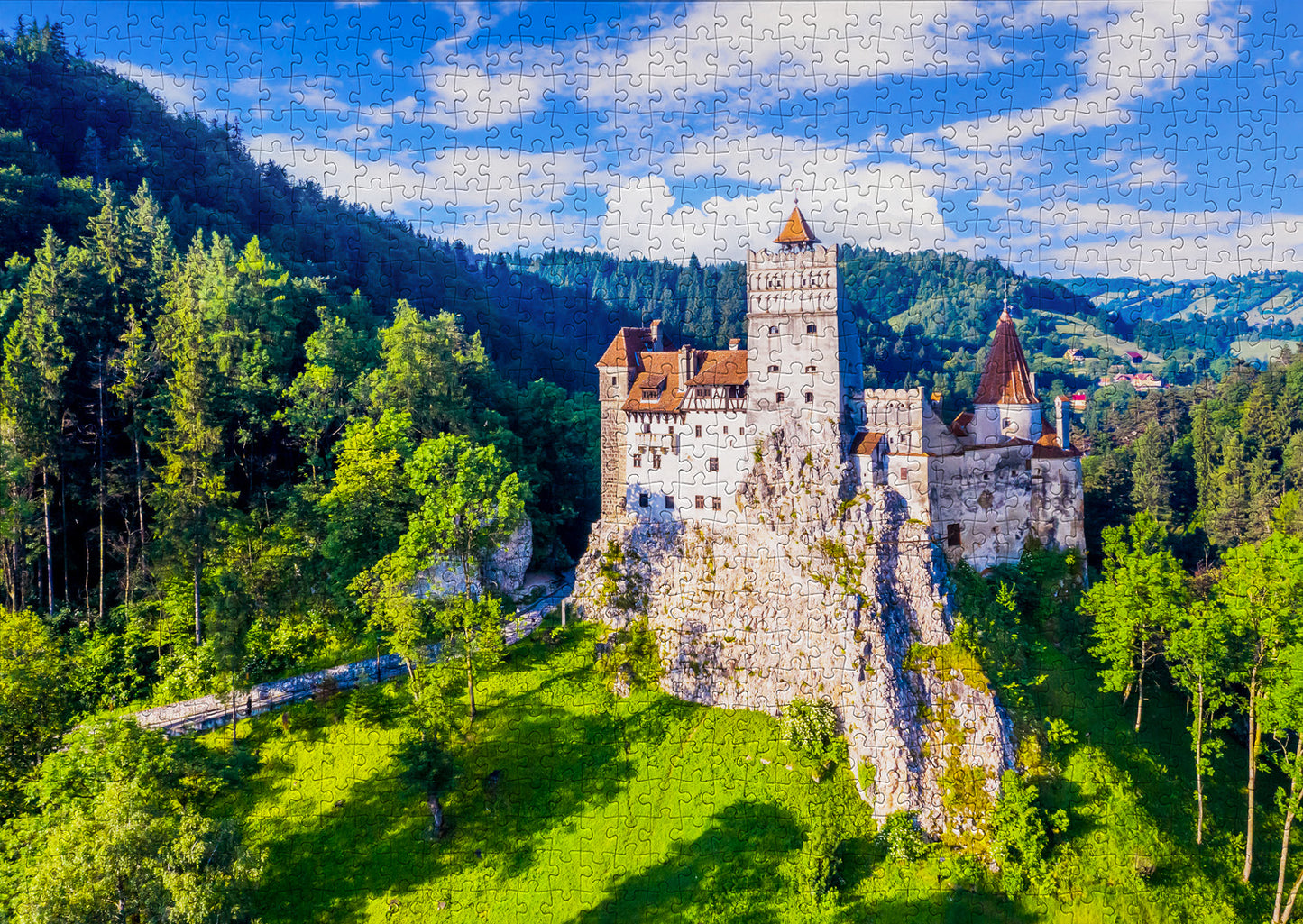 1000 Pieces Jigsaw Puzzle - Bran Castle in Summer, Romania (2100)