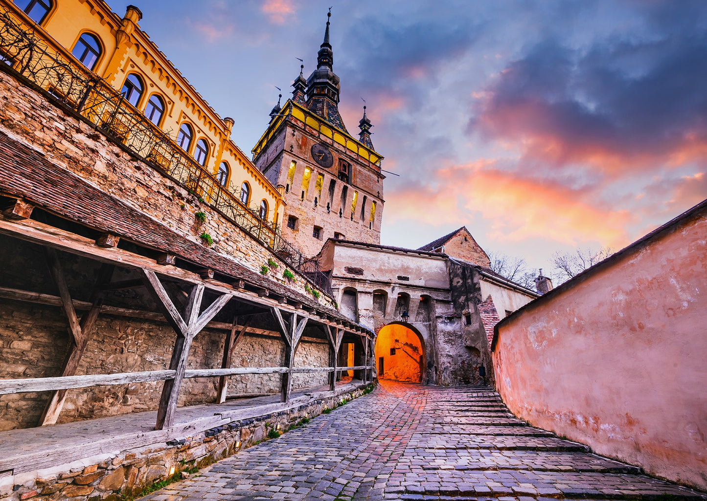 1000 Pieces Jigsaw Puzzle - The Clock Tower, Sighisoara (1029)