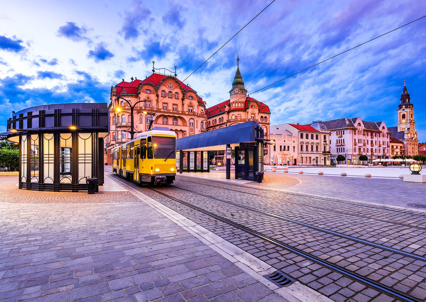 1000 Pieces Jigsaw Puzzle - The Union Square, Oradea (1038)