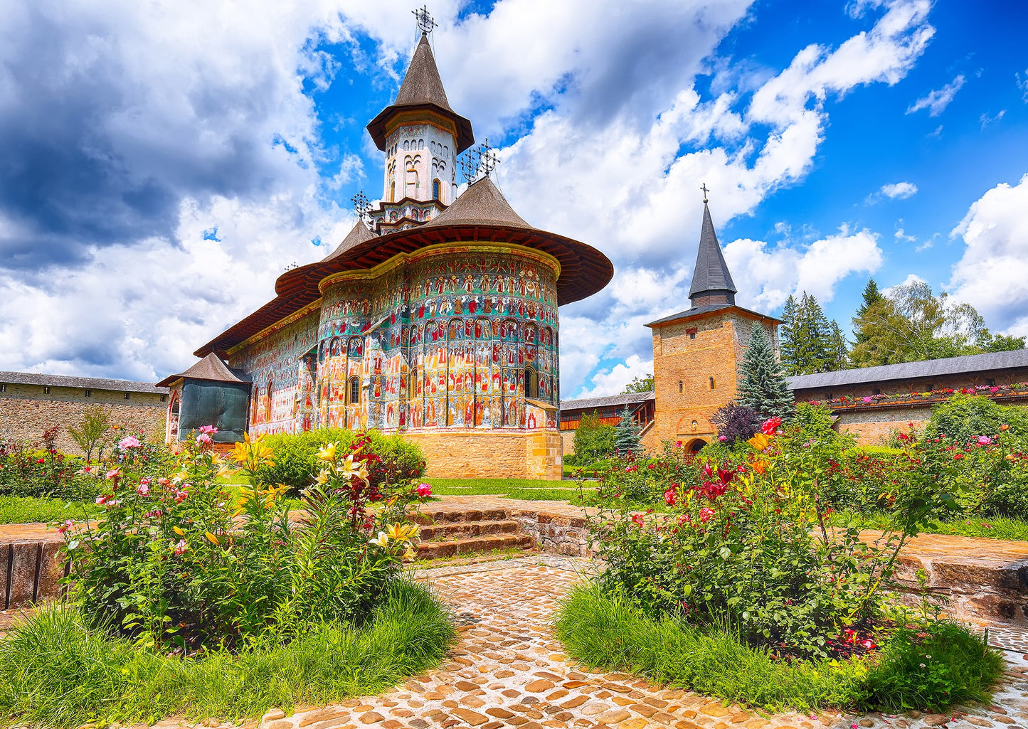1000 Pieces Jigsaw Puzzle - Sucevita Monastery (1059)